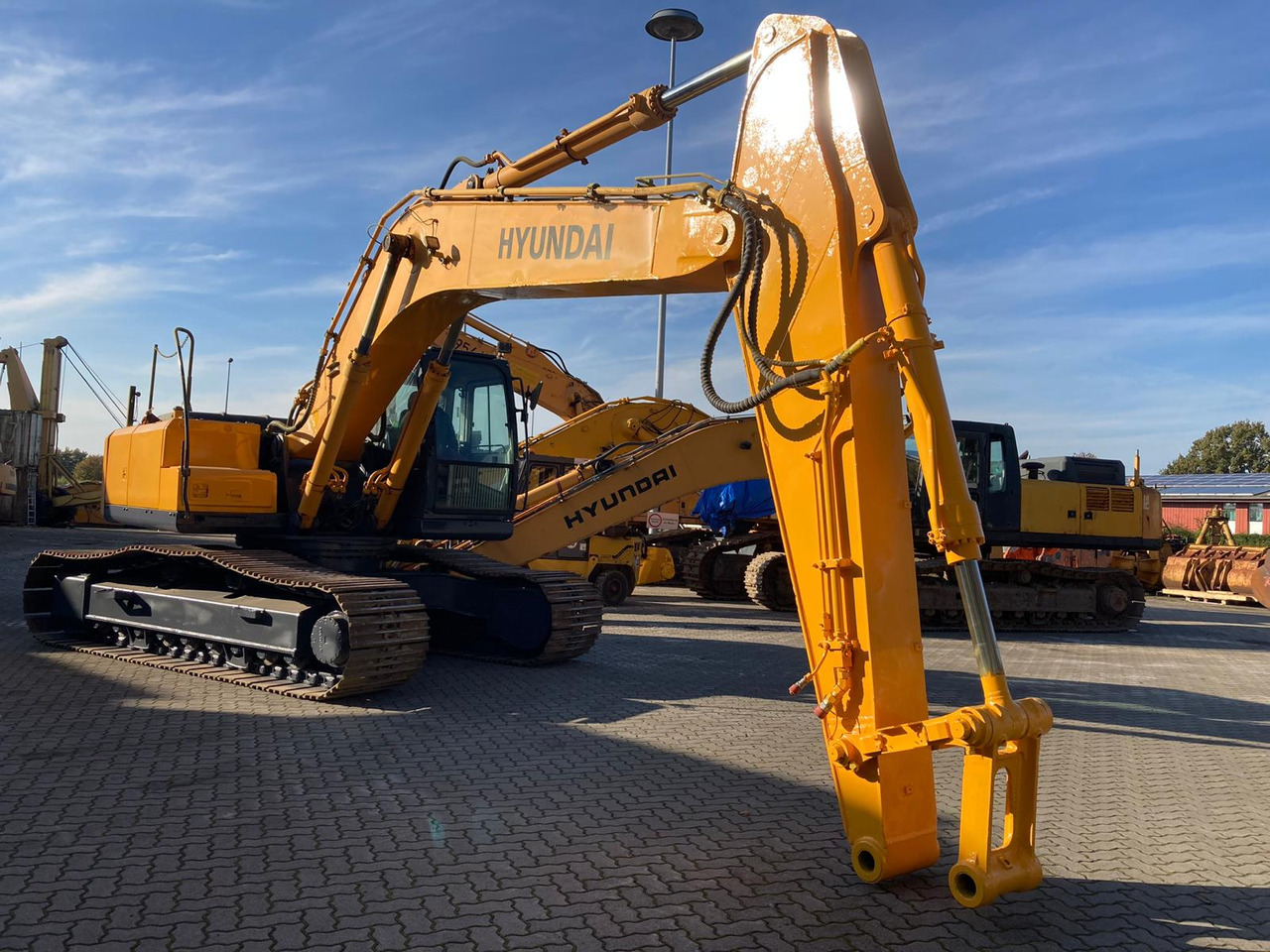 HYUNDAI Robex 290 NLC-7A spare parts carrier - قطع الغيار - حفارات زحافة: صور 1 HYUNDAI Robex 290 NLC-7A spare parts carrier - قطع الغيار - حفارات زحافة: صور 1