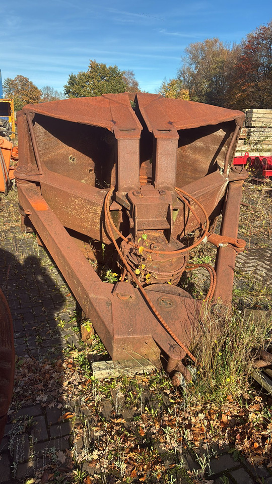 Liebherr Volvo Komatsu Volvo 460 Liebherr R944 R952 R974 KOMATSU PC1250 - بكت حفار - حفارات زحافة: صور 3 Liebherr Volvo Komatsu Volvo 460 Liebherr R944 R952 R974 KOMATSU PC1250 - بكت حفار - حفارات زحافة: صور 3