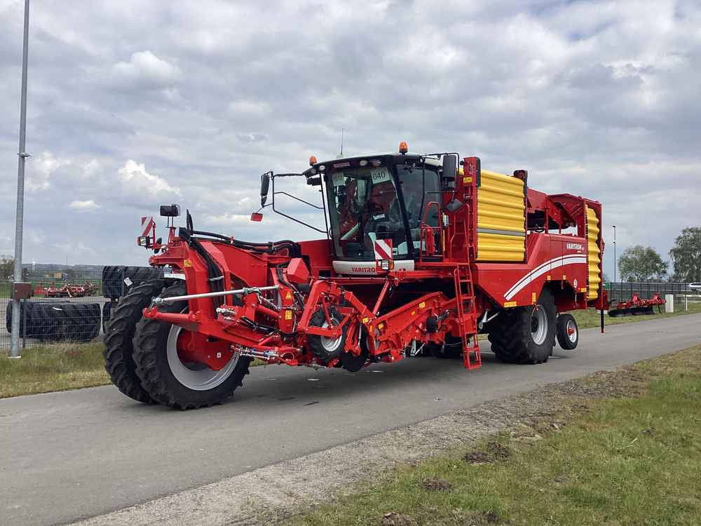 Grimme VARITRON 270 PLATINUM - آلة حصاد: صور 1 Grimme VARITRON 270 PLATINUM - آلة حصاد: صور 1