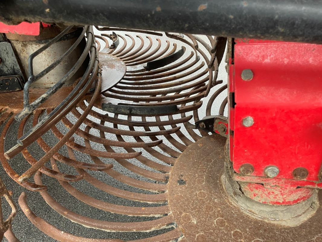 ال معدات حراثه Holmer T4-40: صور 35