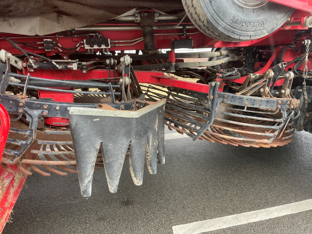 ال معدات حراثه Holmer T4-40: صور 29