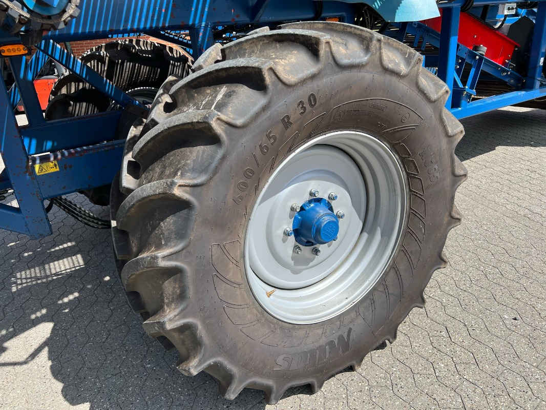 ASA-Lift ASA-LIFT SL-1022 - معدات آلة حصاد: صور 5 ASA-Lift ASA-LIFT SL-1022 - معدات آلة حصاد: صور 5