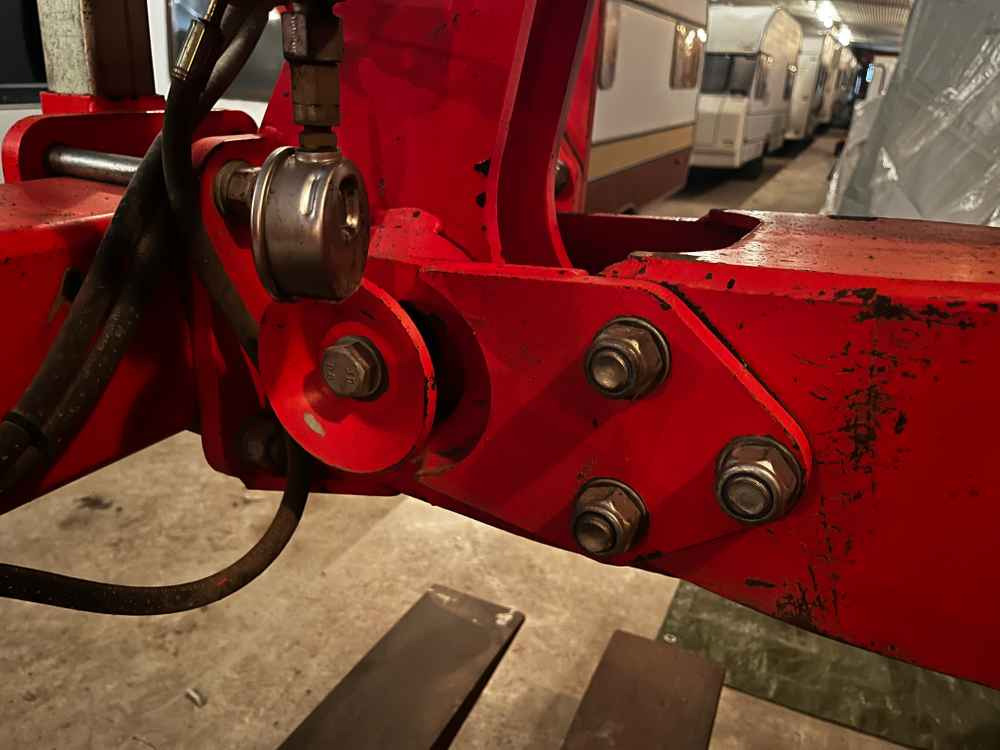 Grimme BSF-2000-2 - معدات آلة حصاد: صور 3 Grimme BSF-2000-2 - معدات آلة حصاد: صور 3