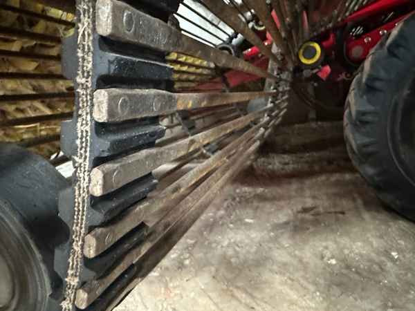 Grimme CS 150 RotaPower - حصادة البطاطس: صور 4 Grimme CS 150 RotaPower - حصادة البطاطس: صور 4