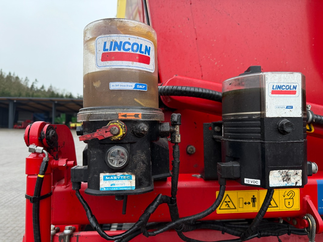 Grimme SE 150-60-UB - آلة حصاد: صور 3 Grimme SE 150-60-UB - آلة حصاد: صور 3