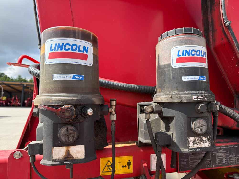 Grimme SE 150-60-UB - آلة حصاد: صور 3 Grimme SE 150-60-UB - آلة حصاد: صور 3