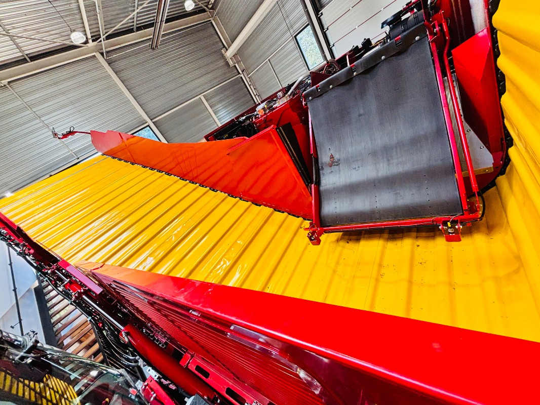 Grimme VARITRON 470 GEN III - آلة حصاد: صور 2 Grimme VARITRON 470 GEN III - آلة حصاد: صور 2