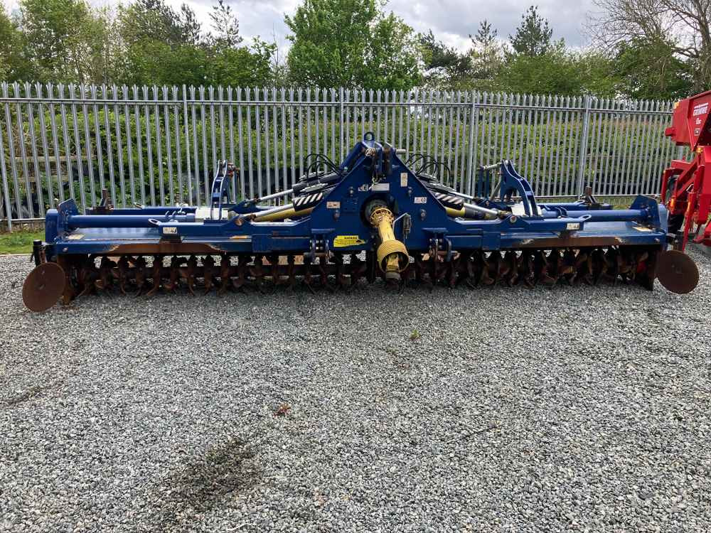 GEORGE MOATE George moate,Triple Bed/6 Row Tilla/Rotovator 5 4M HD54 - آلة حصاد: صور 1 GEORGE MOATE George moate,Triple Bed/6 Row Tilla/Rotovator 5 4M HD54 - آلة حصاد: صور 1