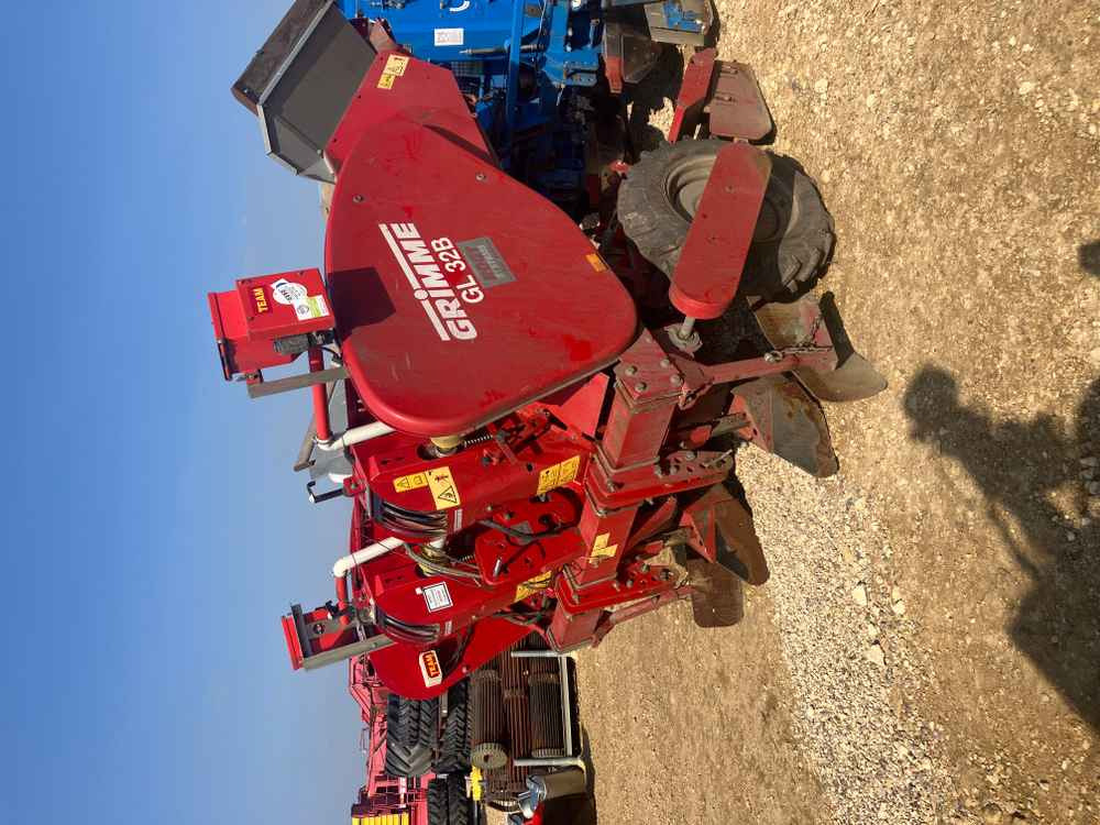 Grimme Grimme GL 32 B, 2 Row, Cup, Potato Planter - آلة حصاد: صور 1 Grimme Grimme GL 32 B, 2 Row, Cup, Potato Planter - آلة حصاد: صور 1