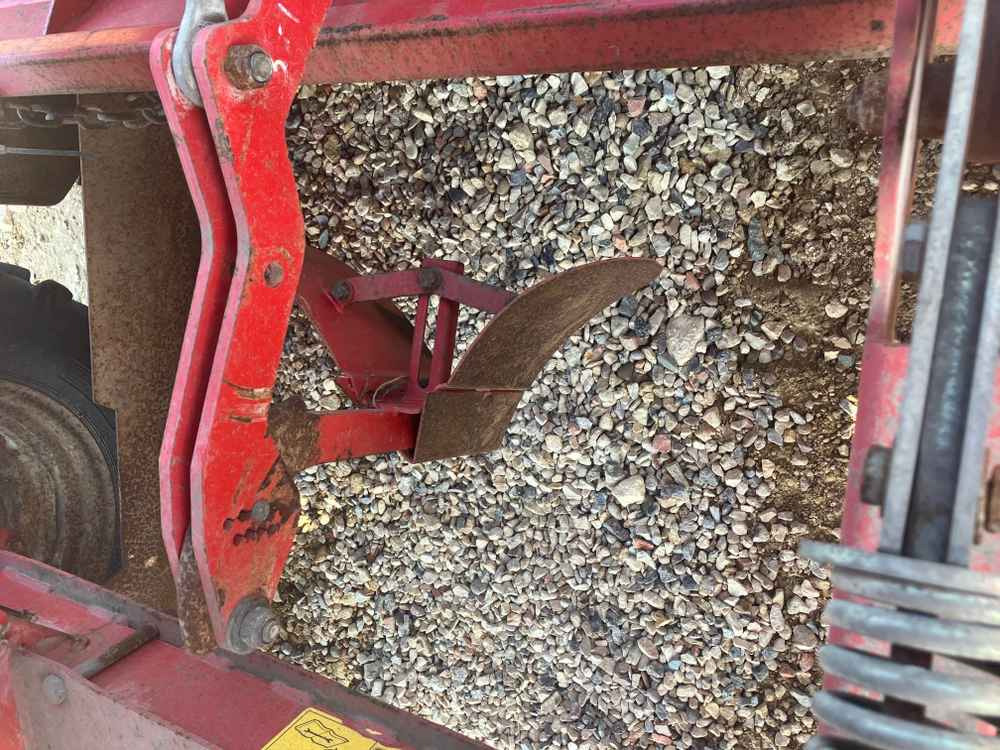 Grimme Grimme GL 32 B, 2 Row, Cup, Potato Planter - آلة حصاد: صور 5 Grimme Grimme GL 32 B, 2 Row, Cup, Potato Planter - آلة حصاد: صور 5