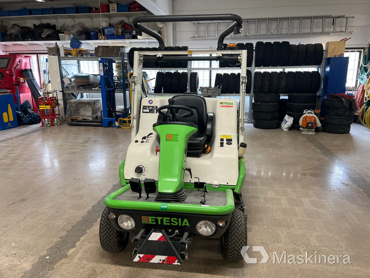 Åkgräsklippare Etesia H124D - جزازة المروج: صور 2 Åkgräsklippare Etesia H124D - جزازة المروج: صور 2