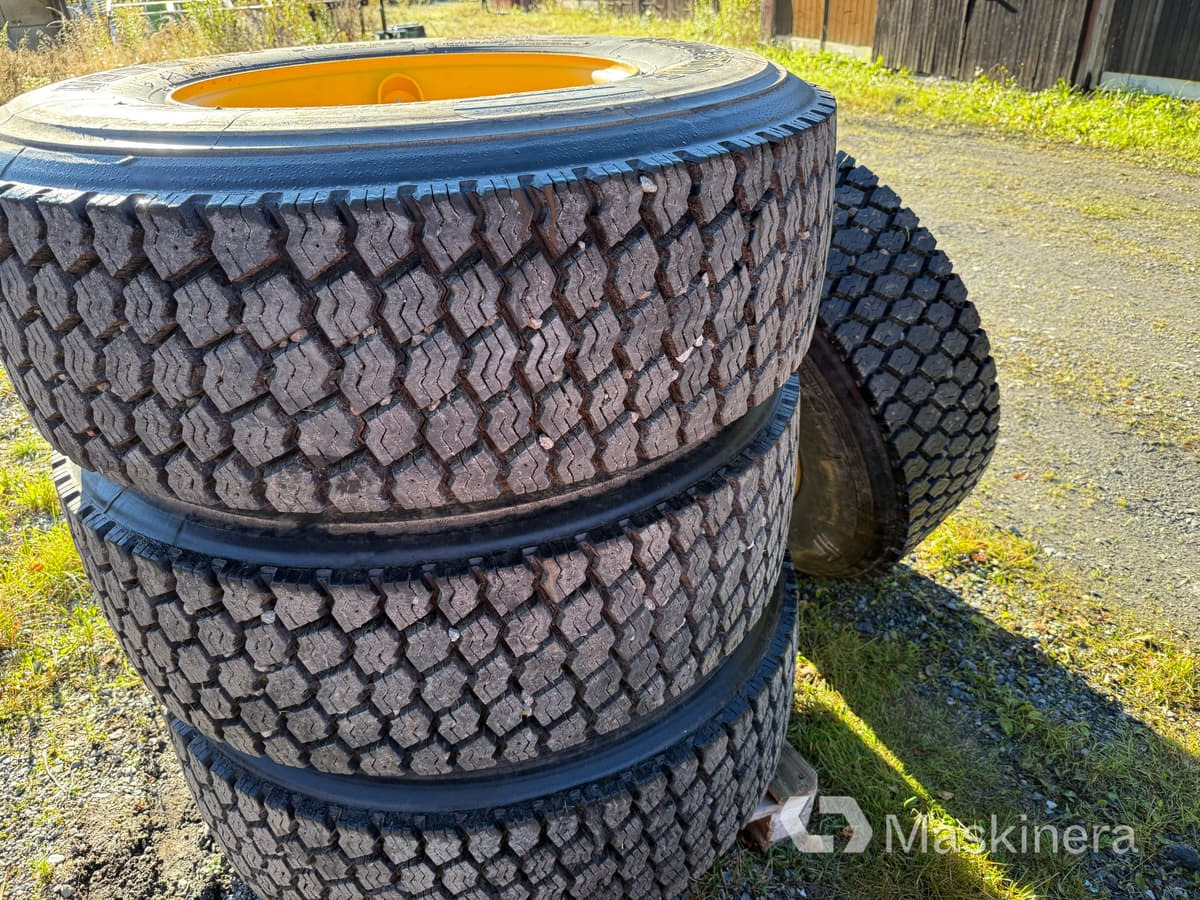 Bridgestone M788 Entreprenaddäck på fälg 385/65R22.5 - عجلات - آلات البناء: صور 4 Bridgestone M788 Entreprenaddäck på fälg 385/65R22.5 - عجلات - آلات البناء: صور 4