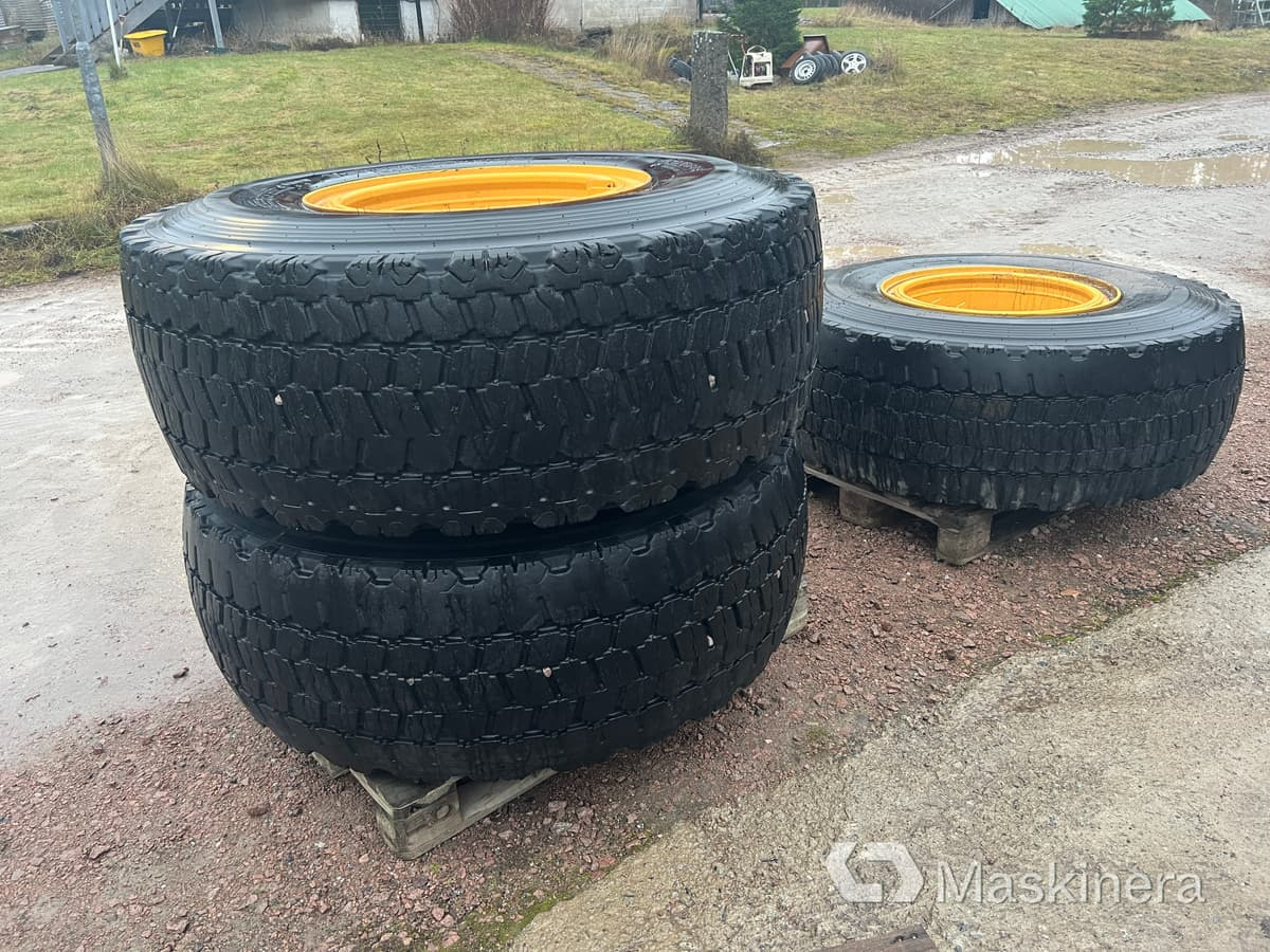 Bridgestone V-Steel Snow Wedge Entreprenaddäck 4st 20.5 R25 - عجلات - آلات البناء: صور 1 Bridgestone V-Steel Snow Wedge Entreprenaddäck 4st 20.5 R25 - عجلات - آلات البناء: صور 1