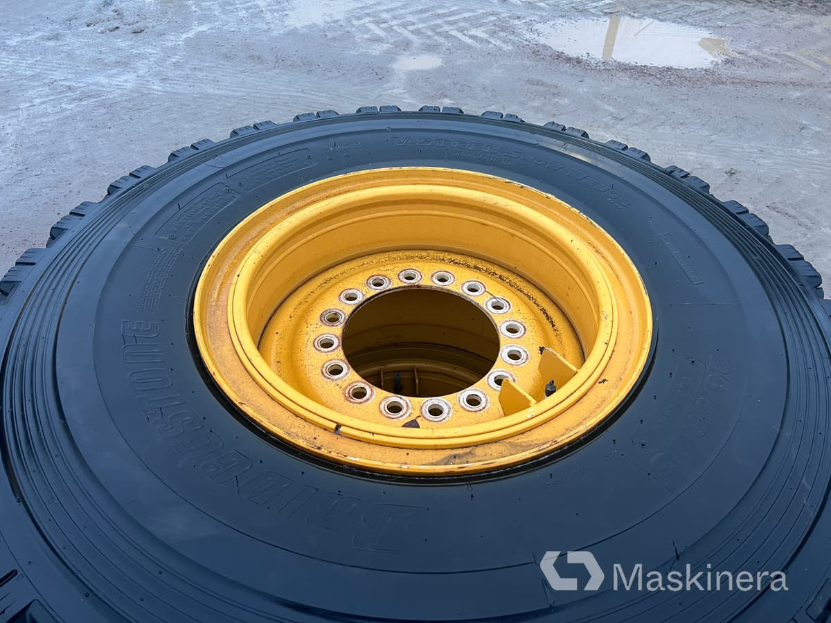 Bridgestone V-Steel Snow Wedge Entreprenaddäck 4st 20.5 R25 - عجلات - آلات البناء: صور 4 Bridgestone V-Steel Snow Wedge Entreprenaddäck 4st 20.5 R25 - عجلات - آلات البناء: صور 4