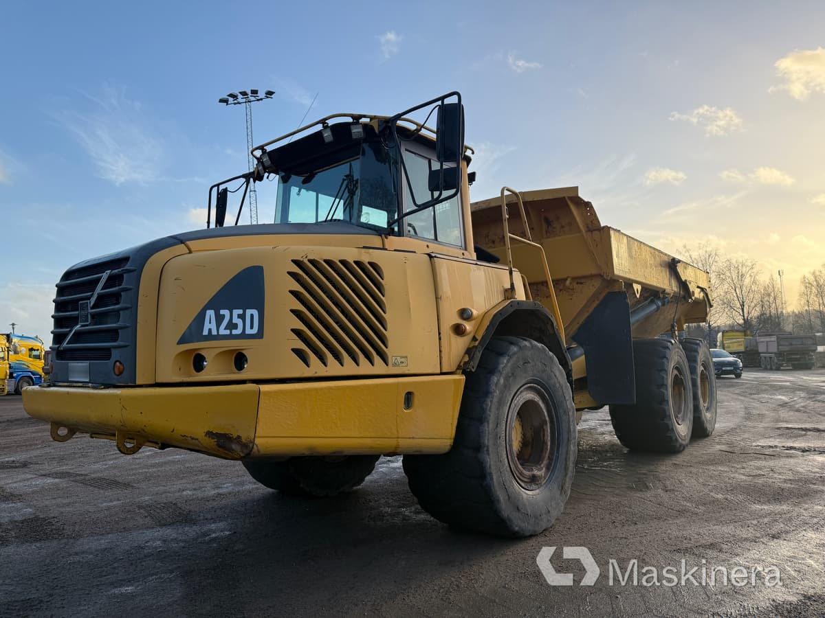 Dumper Volvo A25D 6X6 - شاحنة مفصلية: صور 3 Dumper Volvo A25D 6X6 - شاحنة مفصلية: صور 3