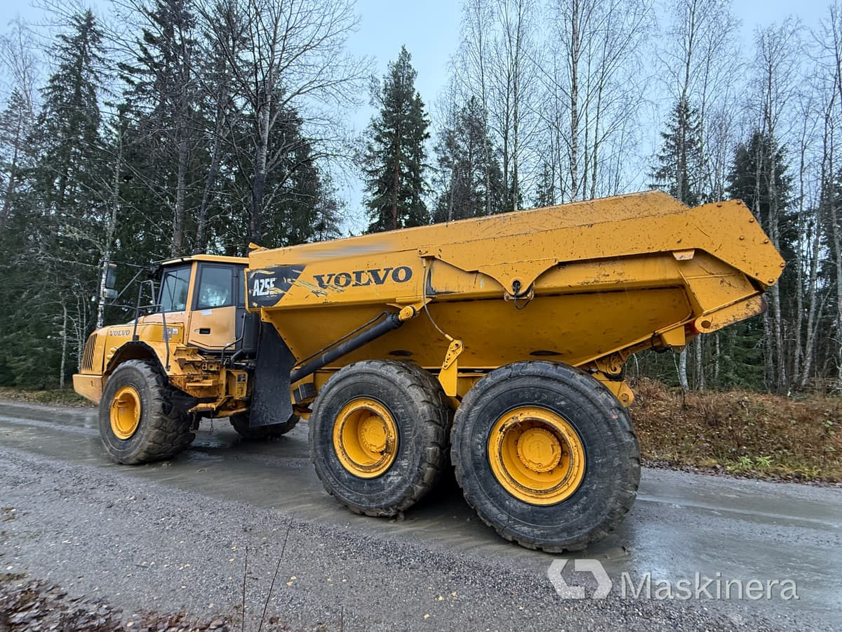 Dumper Volvo A25E 6x6 - شاحنة مفصلية: صور 4 Dumper Volvo A25E 6x6 - شاحنة مفصلية: صور 4