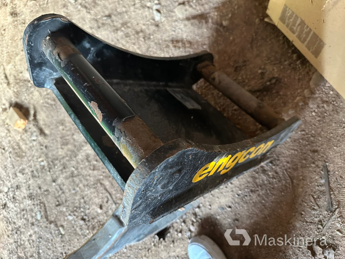 Engcon R10 2,5" Tjälkrok Engcon R10 S45 - حراث تحت التربة: صور 3 Engcon R10 2,5" Tjälkrok Engcon R10 S45 - حراث تحت التربة: صور 3