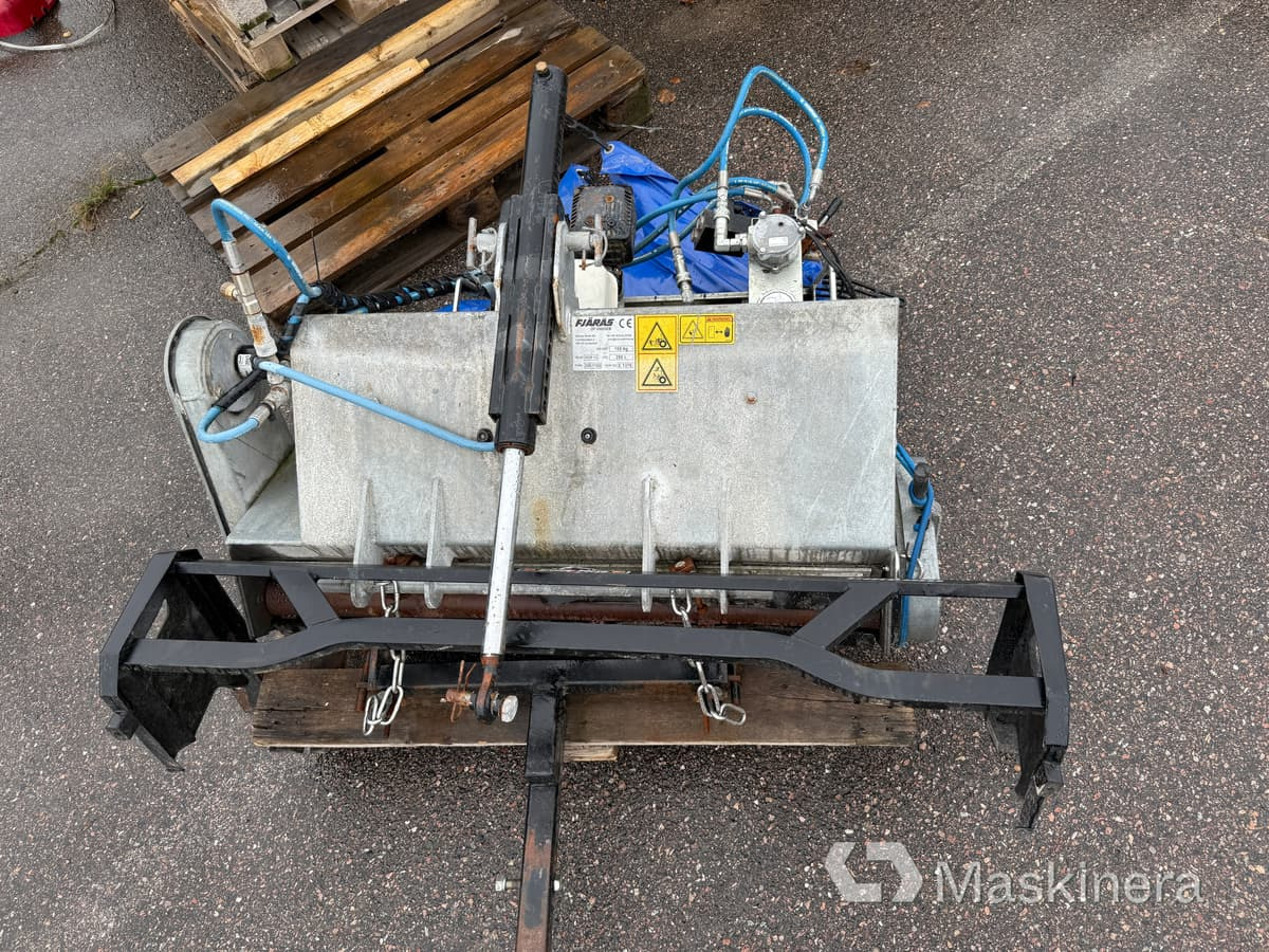 Fjärås 250/1100 Sandspridare Fjärås med Hondamotor - الرمال مفرشة: صور 4 Fjärås 250/1100 Sandspridare Fjärås med Hondamotor - الرمال مفرشة: صور 4