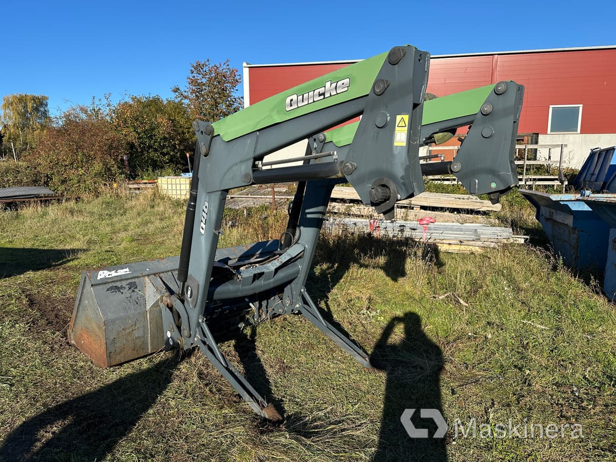 Frontlastare Ålö Quicke Q46 med skopa - لوادر وحفارات أمامية: صور 3 Frontlastare Ålö Quicke Q46 med skopa - لوادر وحفارات أمامية: صور 3