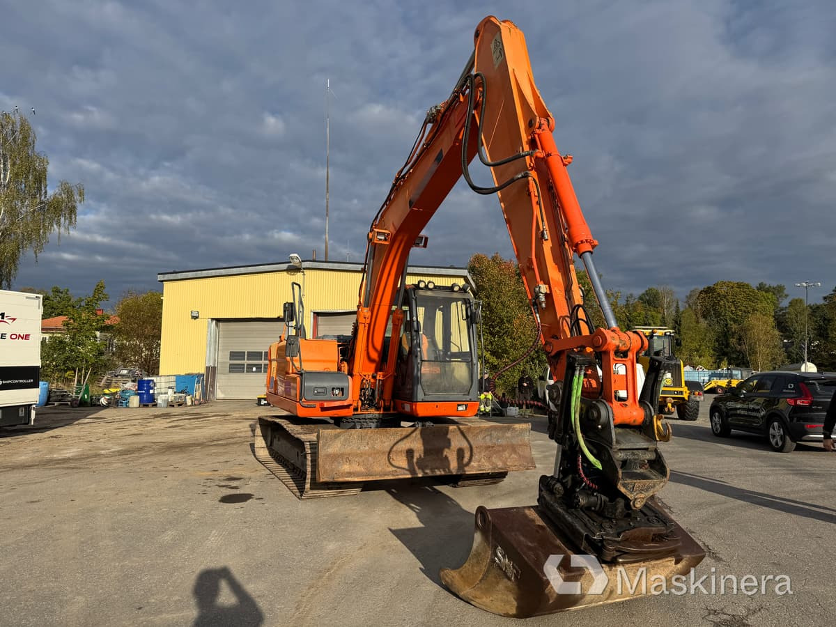 Grävmaskin Doosan DX140LC - حفارات زحافة: صور 3 Grävmaskin Doosan DX140LC - حفارات زحافة: صور 3