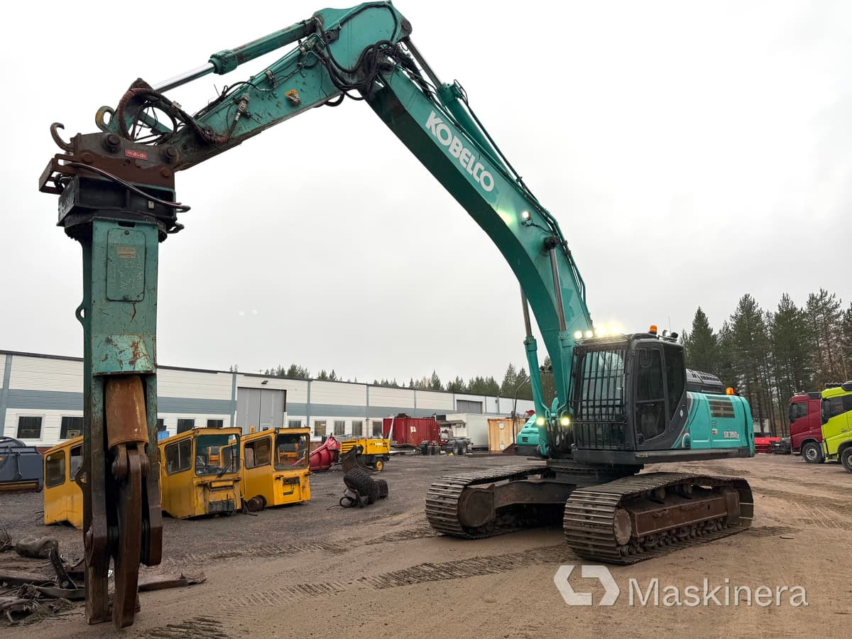 Grävmaskin Kobelco SK350LC-10 med stålsax - حفارات زحافة: صور 1 Grävmaskin Kobelco SK350LC-10 med stålsax - حفارات زحافة: صور 1