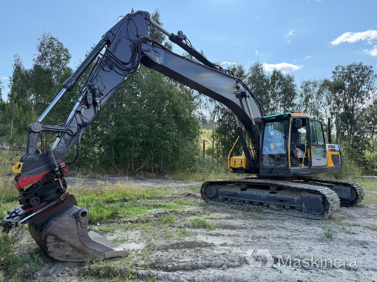Grävmaskin Volvo EC210CL - حفارات زحافة: صور 1 Grävmaskin Volvo EC210CL - حفارات زحافة: صور 1