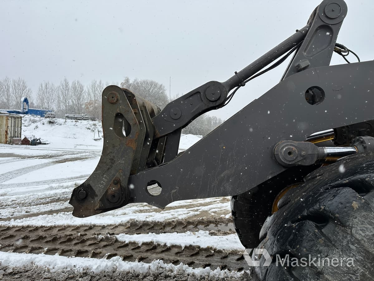 اللودر بعجل Hjullastare Volvo L180H: صور 13 اللودر بعجل Hjullastare Volvo L180H: صور 13