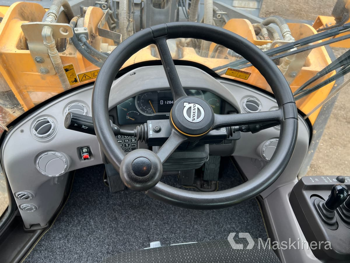 اللودر بعجل Hjullastare Volvo L180H: صور 50