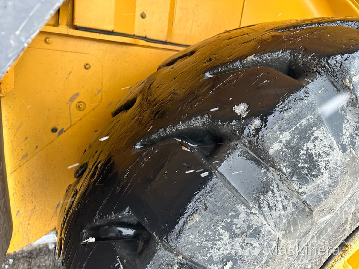 اللودر بعجل Hjullastare Volvo L180H: صور 10 اللودر بعجل Hjullastare Volvo L180H: صور 10