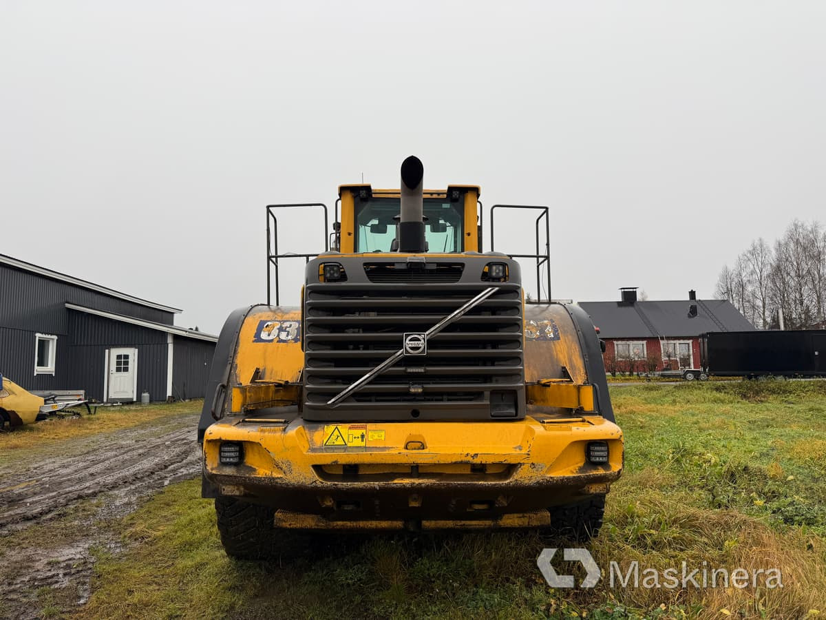 Hjullastare Volvo L220F & Lastarskopa - اللودر بعجل: صور 4 Hjullastare Volvo L220F & Lastarskopa - اللودر بعجل: صور 4