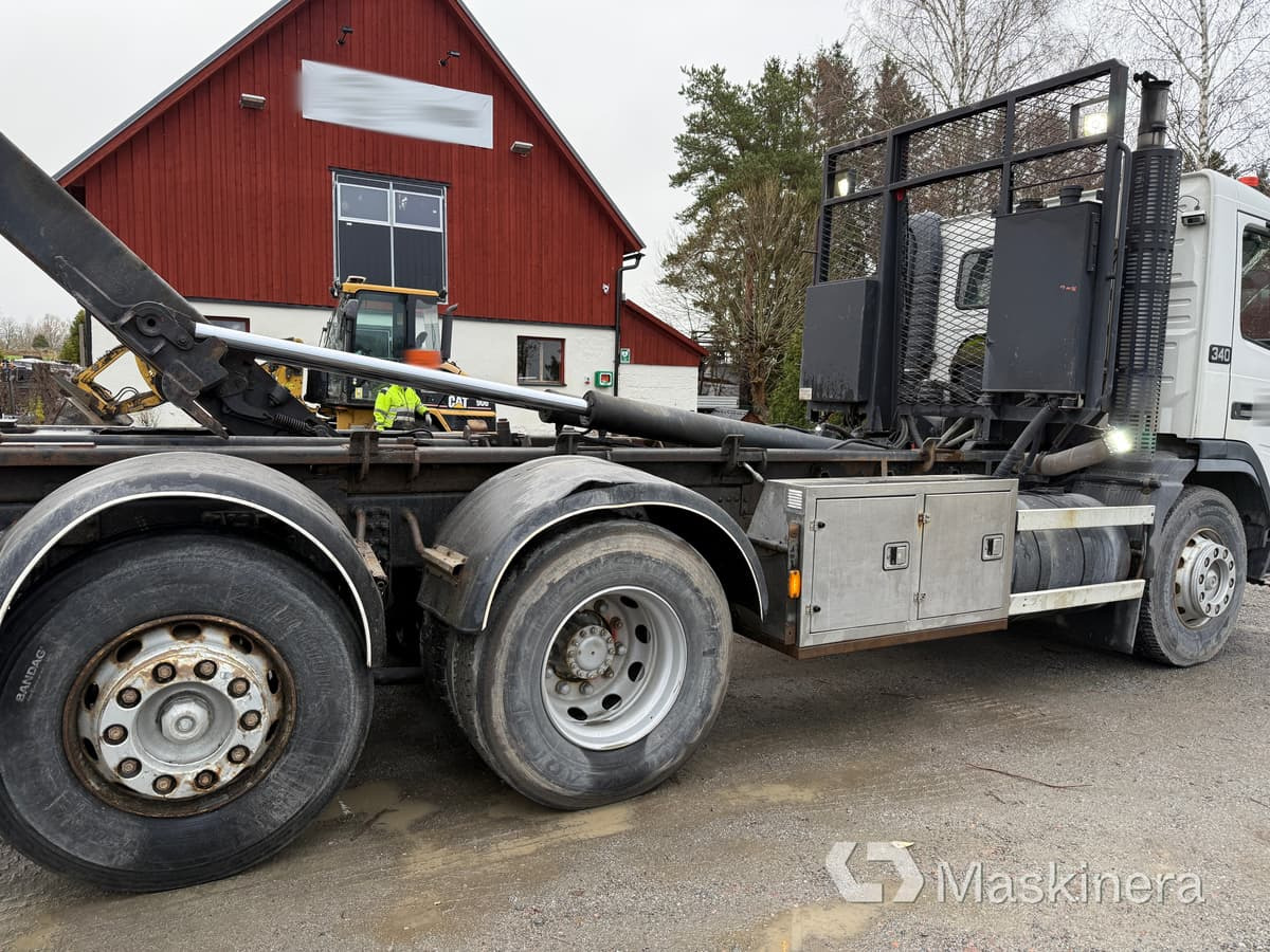 Lastväxlare Volvo FM12 6X2 - شاحنة ذات الخطاف: صور 5 Lastväxlare Volvo FM12 6X2 - شاحنة ذات الخطاف: صور 5