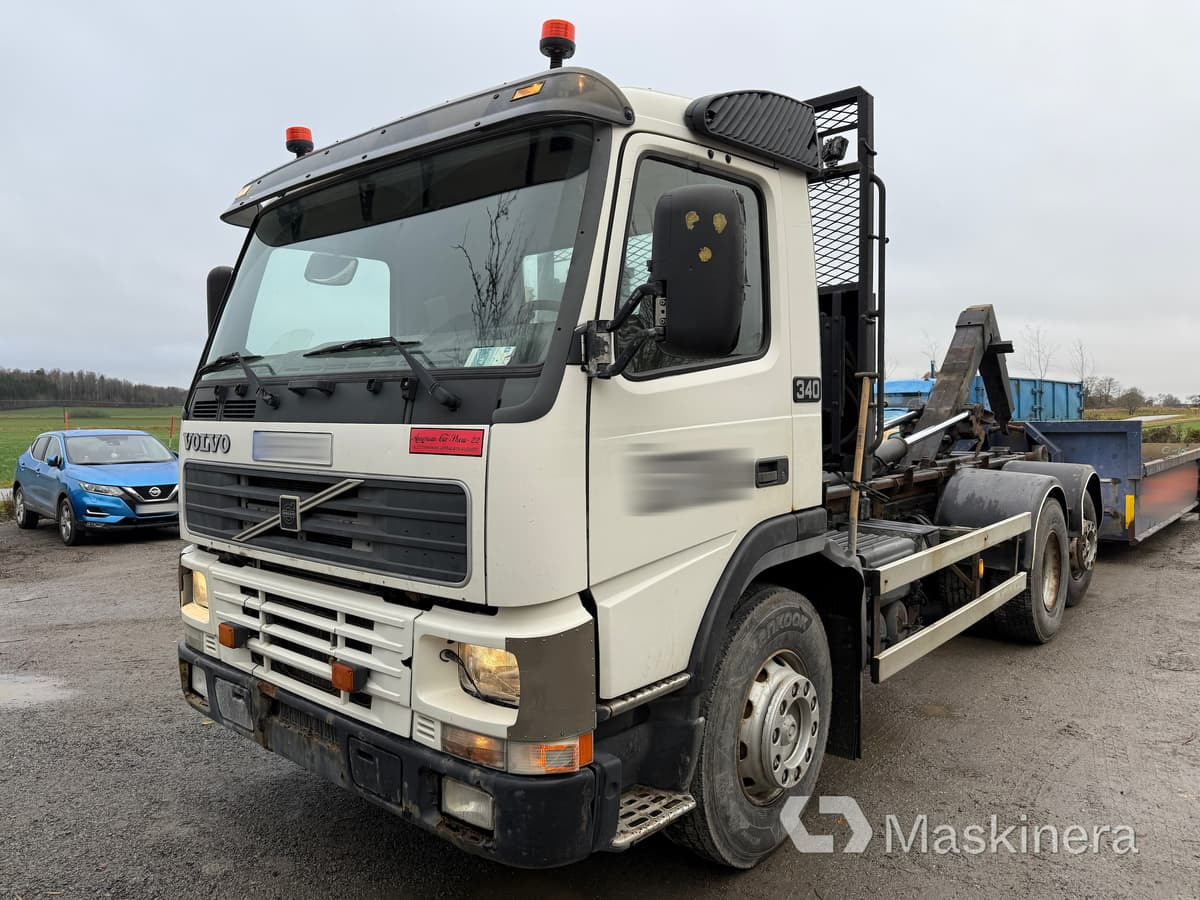 Lastväxlare Volvo FM12 6X2 - شاحنة ذات الخطاف: صور 1 Lastväxlare Volvo FM12 6X2 - شاحنة ذات الخطاف: صور 1