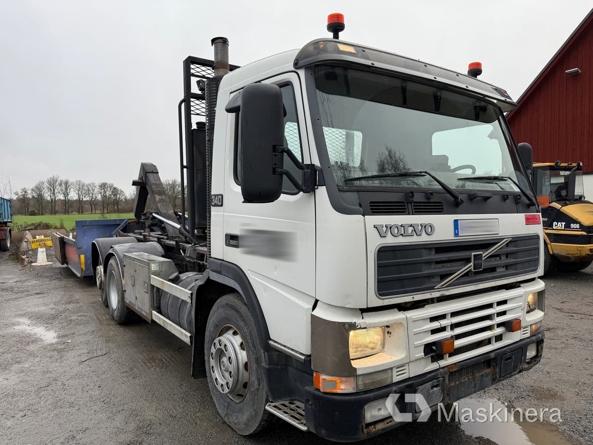 Lastväxlare Volvo FM12 6X2 - شاحنة ذات الخطاف: صور 3 Lastväxlare Volvo FM12 6X2 - شاحنة ذات الخطاف: صور 3