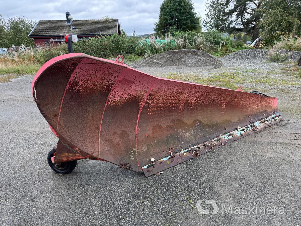 Mählers HDU 10 Sidovinge Mählers 10fot med parallellogram - كاسحة ثلوج - آلات البناء: صور 3 Mählers HDU 10 Sidovinge Mählers 10fot med parallellogram - كاسحة ثلوج - آلات البناء: صور 3