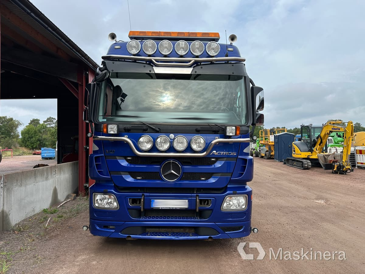 Mercedes Benz 930.24 3260L Krokbil Mercedes Benz 3260L med Cameleont - شاحنة ذات الخطاف: صور 2 Mercedes Benz 930.24 3260L Krokbil Mercedes Benz 3260L med Cameleont - شاحنة ذات الخطاف: صور 2