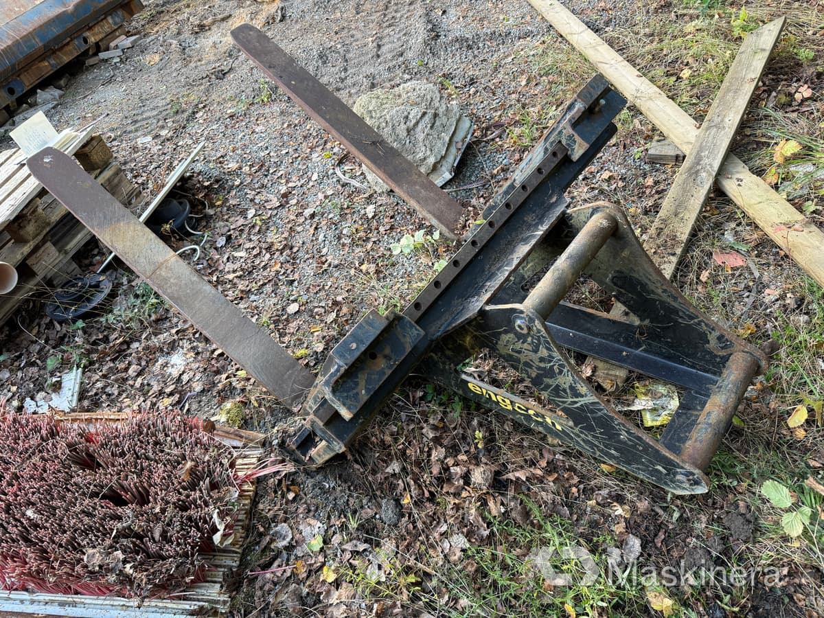 Pallgafflar/Gaffelställ S60 Engcon - شوكات: صور 5 Pallgafflar/Gaffelställ S60 Engcon - شوكات: صور 5