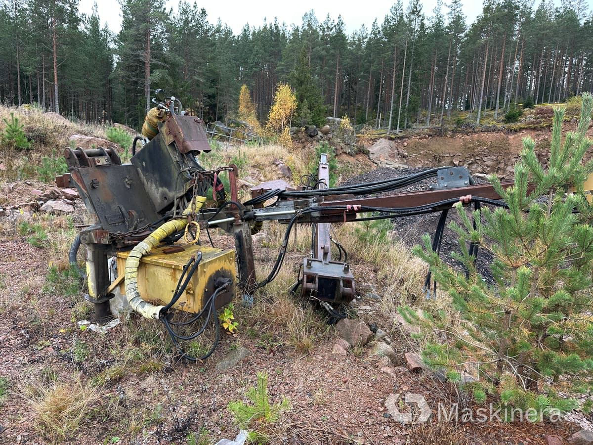 Pallmatare för grävmaskin B20 - ملحقات - آلات البناء: صور 3 Pallmatare för grävmaskin B20 - ملحقات - آلات البناء: صور 3