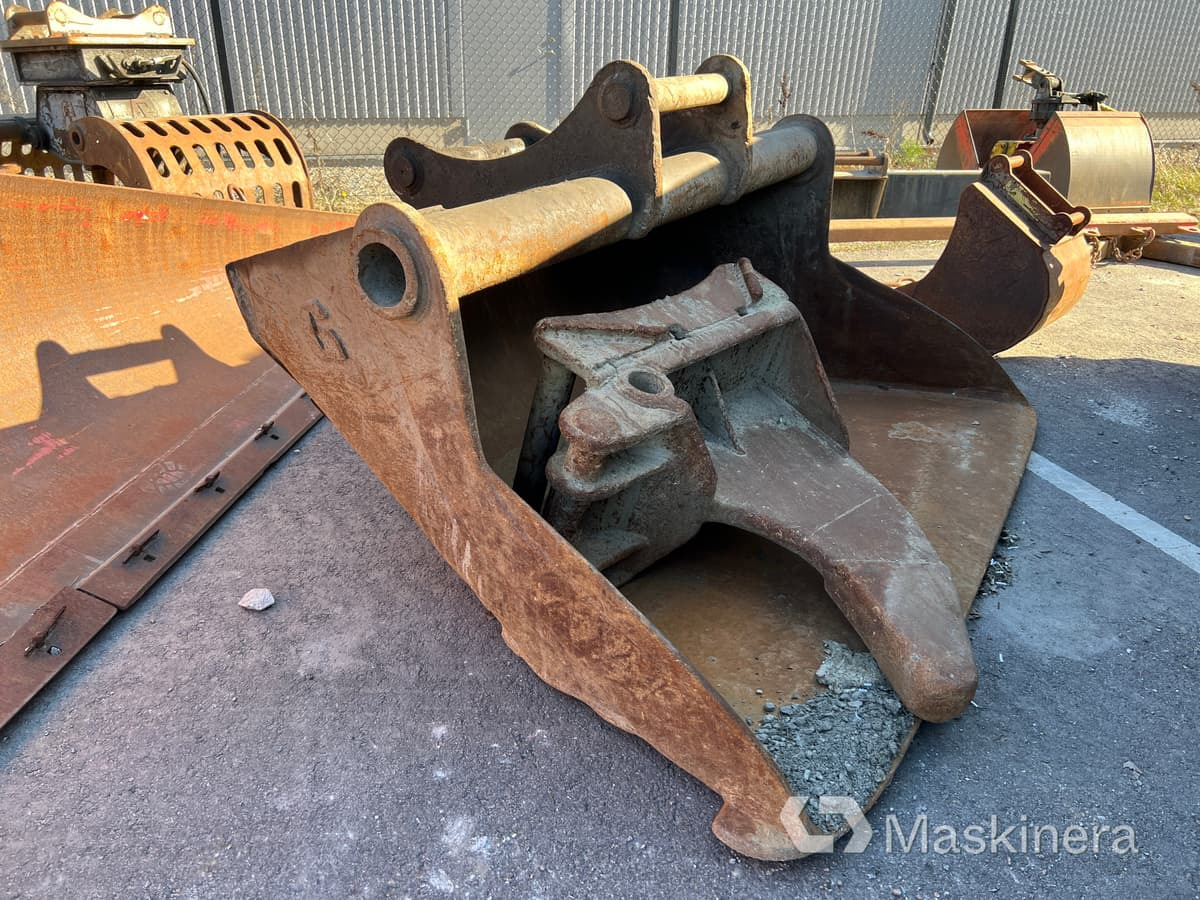 Planeringsskopa Götene S70 - بكت حفار: صور 1 Planeringsskopa Götene S70 - بكت حفار: صور 1