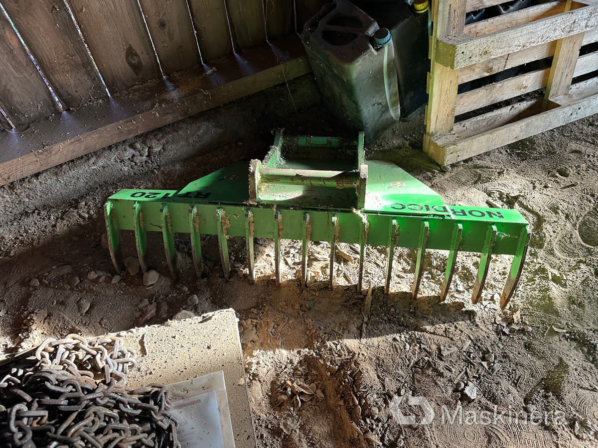 Räfsa Nordicc RT120 S45 - لمّامَة القش: صور 4 Räfsa Nordicc RT120 S45 - لمّامَة القش: صور 4