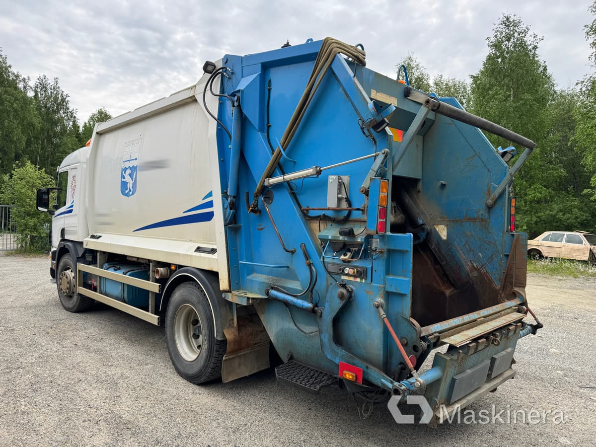 Scania P94DB 4X2 NA 230 Sopbil Scania P94DB 4X2 Baklastare - شاحنة القمامة: صور 3 Scania P94DB 4X2 NA 230 Sopbil Scania P94DB 4X2 Baklastare - شاحنة القمامة: صور 3