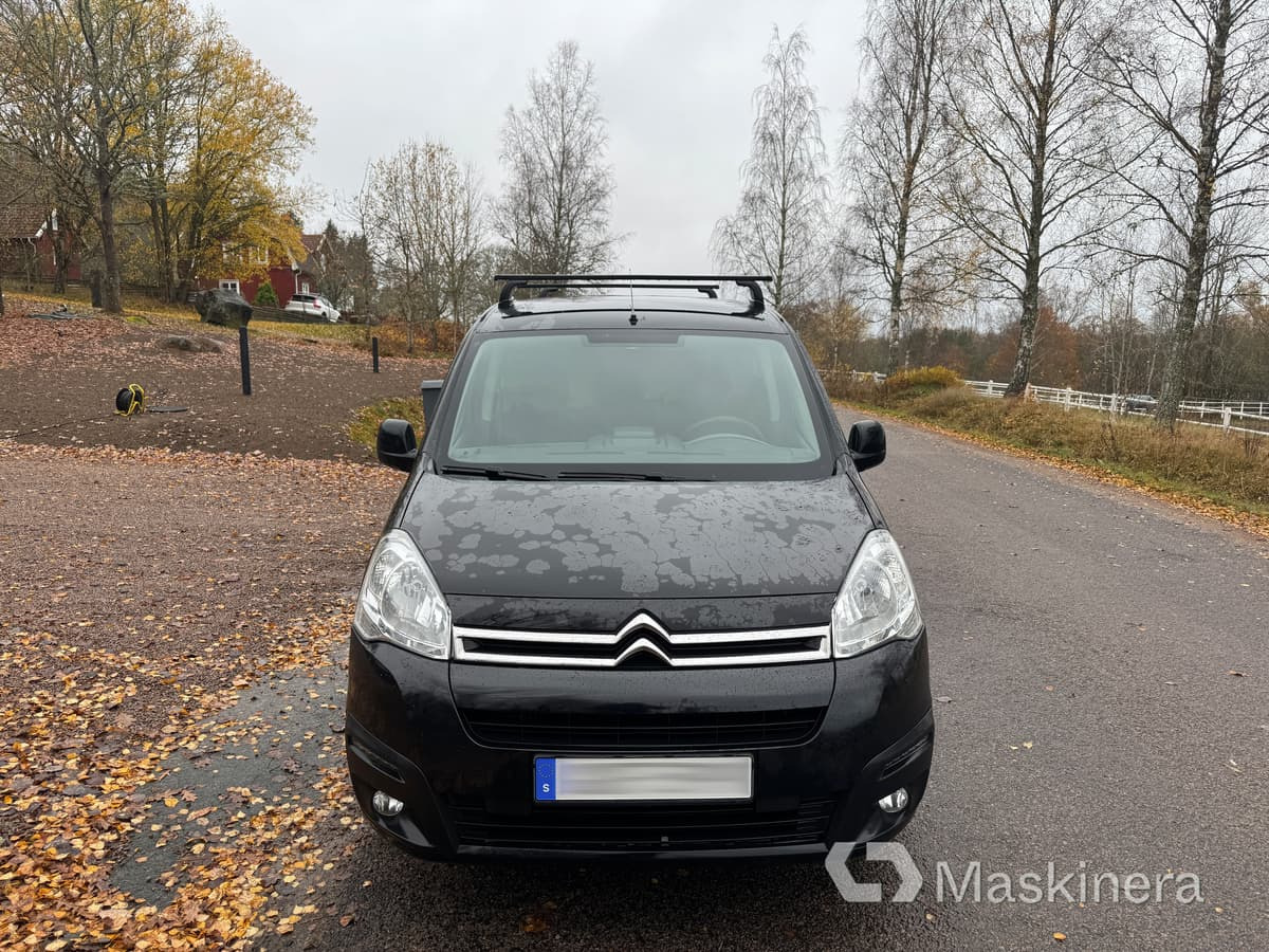 Skåpbil Citroen Berlingo - فان المدمجة: صور 2 Skåpbil Citroen Berlingo - فان المدمجة: صور 2