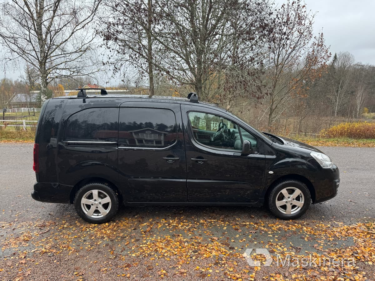 Skåpbil Citroen Berlingo - فان المدمجة: صور 4 Skåpbil Citroen Berlingo - فان المدمجة: صور 4