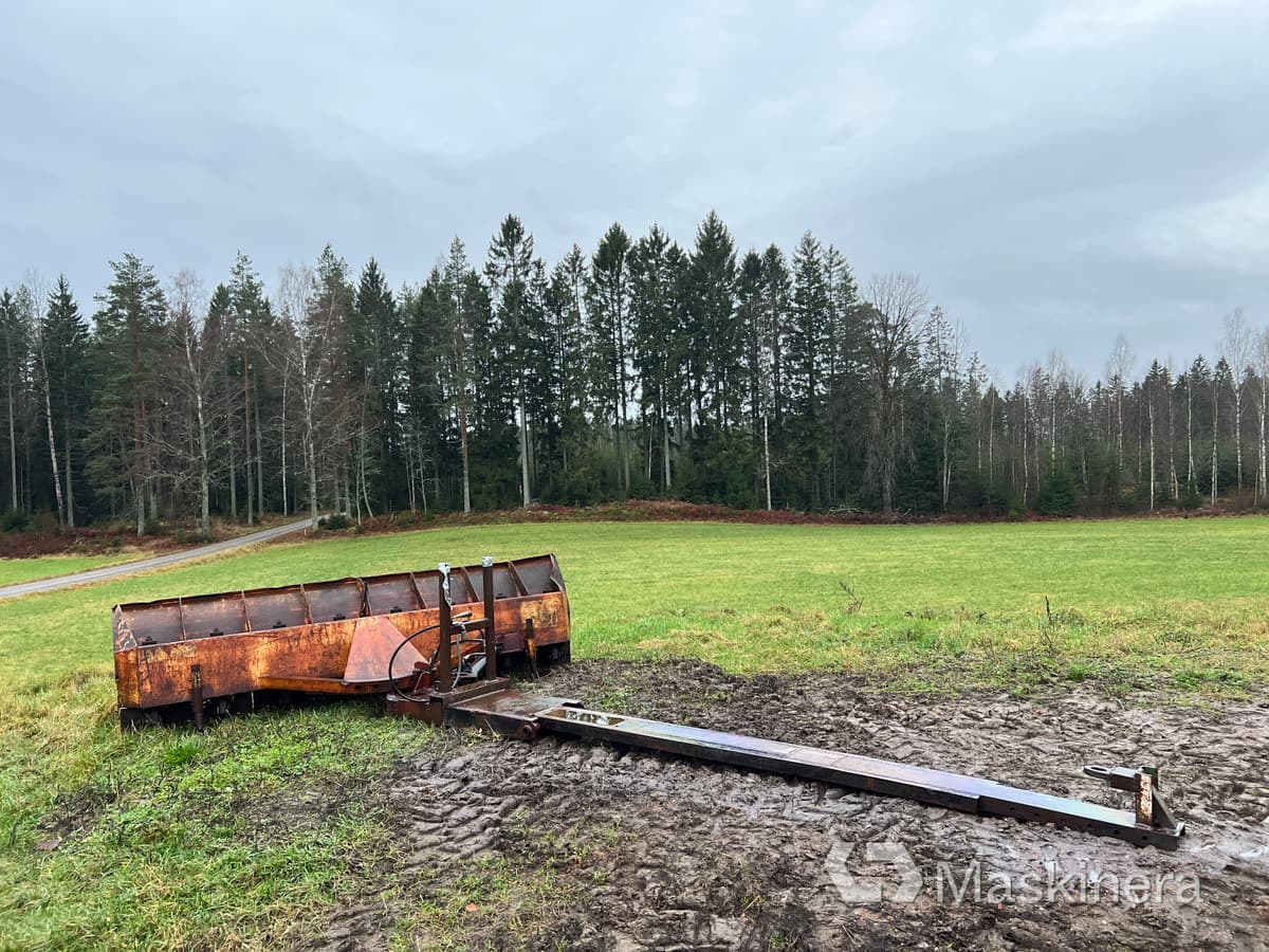 Snöblad med bom, Holms 3,2 m - كاسحة ثلوج: صور 4 Snöblad med bom, Holms 3,2 m - كاسحة ثلوج: صور 4