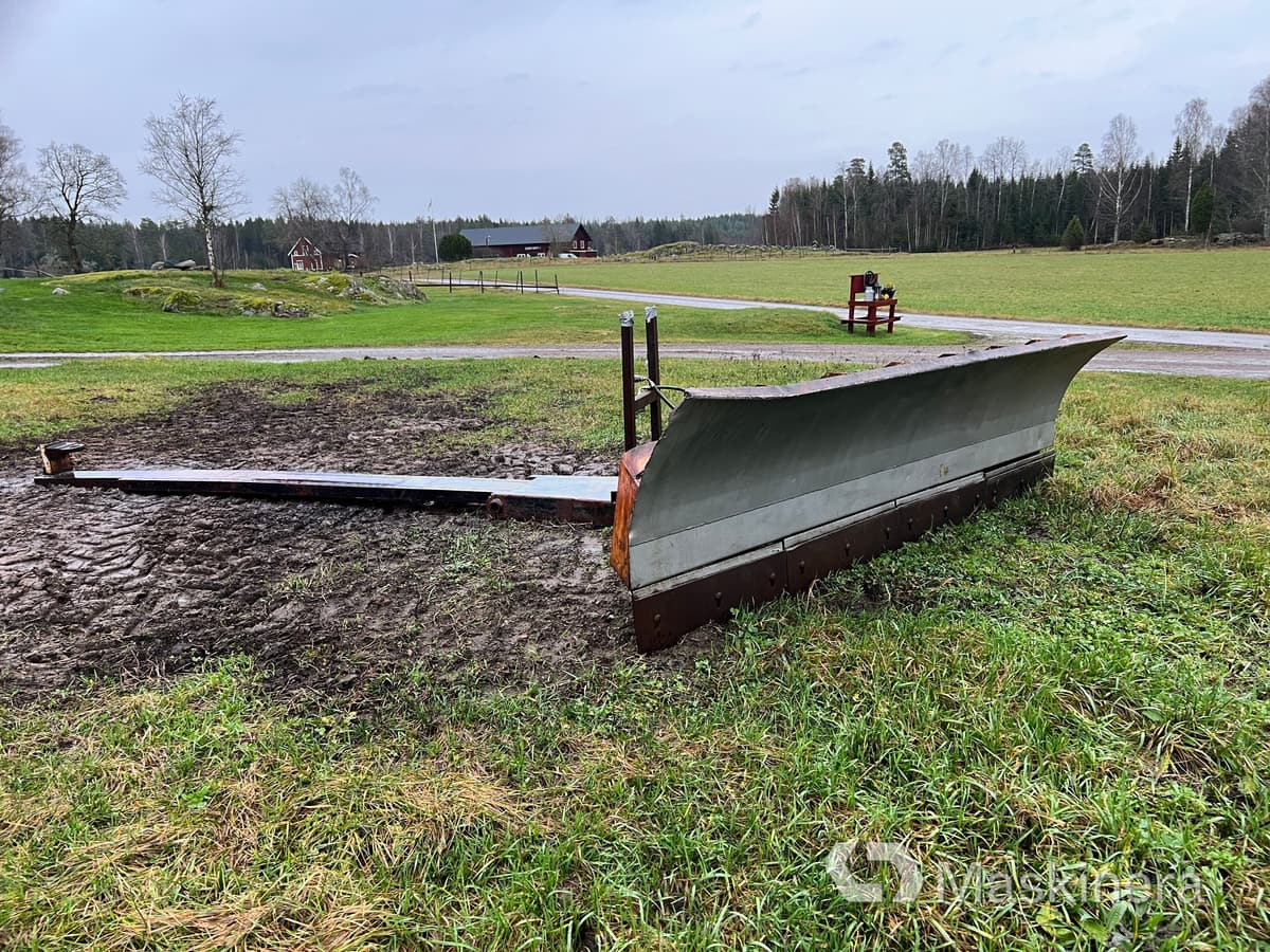 Snöblad med bom, Holms 3,2 m - كاسحة ثلوج: صور 1 Snöblad med bom, Holms 3,2 m - كاسحة ثلوج: صور 1