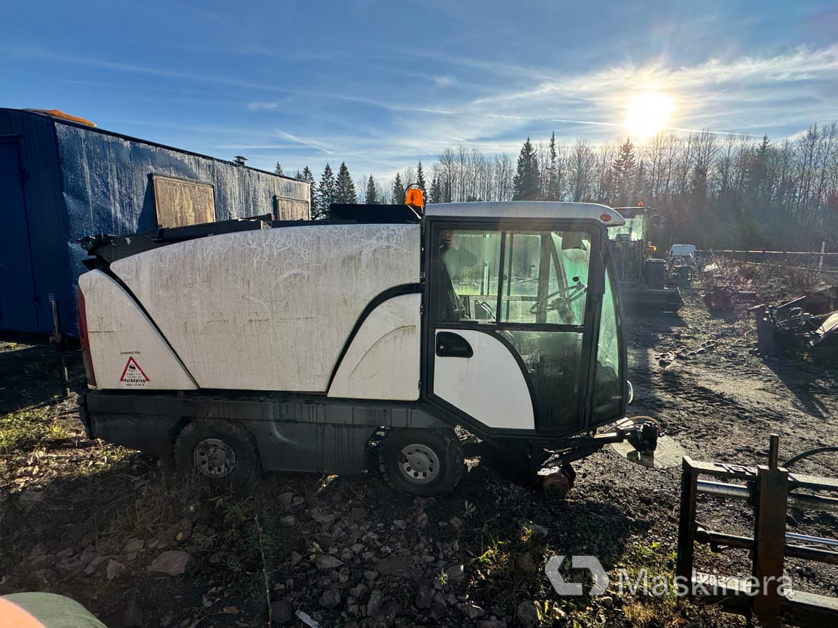 Sopmaskin Johnston Compact 142A 101T (Rep. objekt) - سياره كنس شوارع: صور 4 Sopmaskin Johnston Compact 142A 101T (Rep. objekt) - سياره كنس شوارع: صور 4