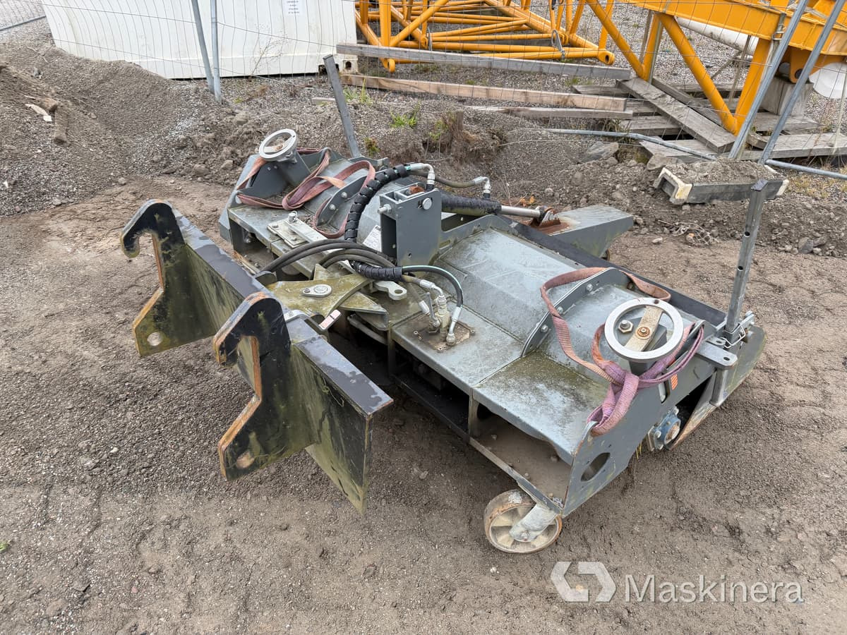 Sopvals med uppsamlare Fjärås FS 520 - سياره كنس شوارع: صور 3 Sopvals med uppsamlare Fjärås FS 520 - سياره كنس شوارع: صور 3