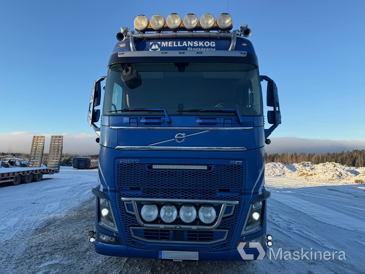Timmerbil Volvo FH16 - شاحنة قطع الأشجار: صور 2 Timmerbil Volvo FH16 - شاحنة قطع الأشجار: صور 2