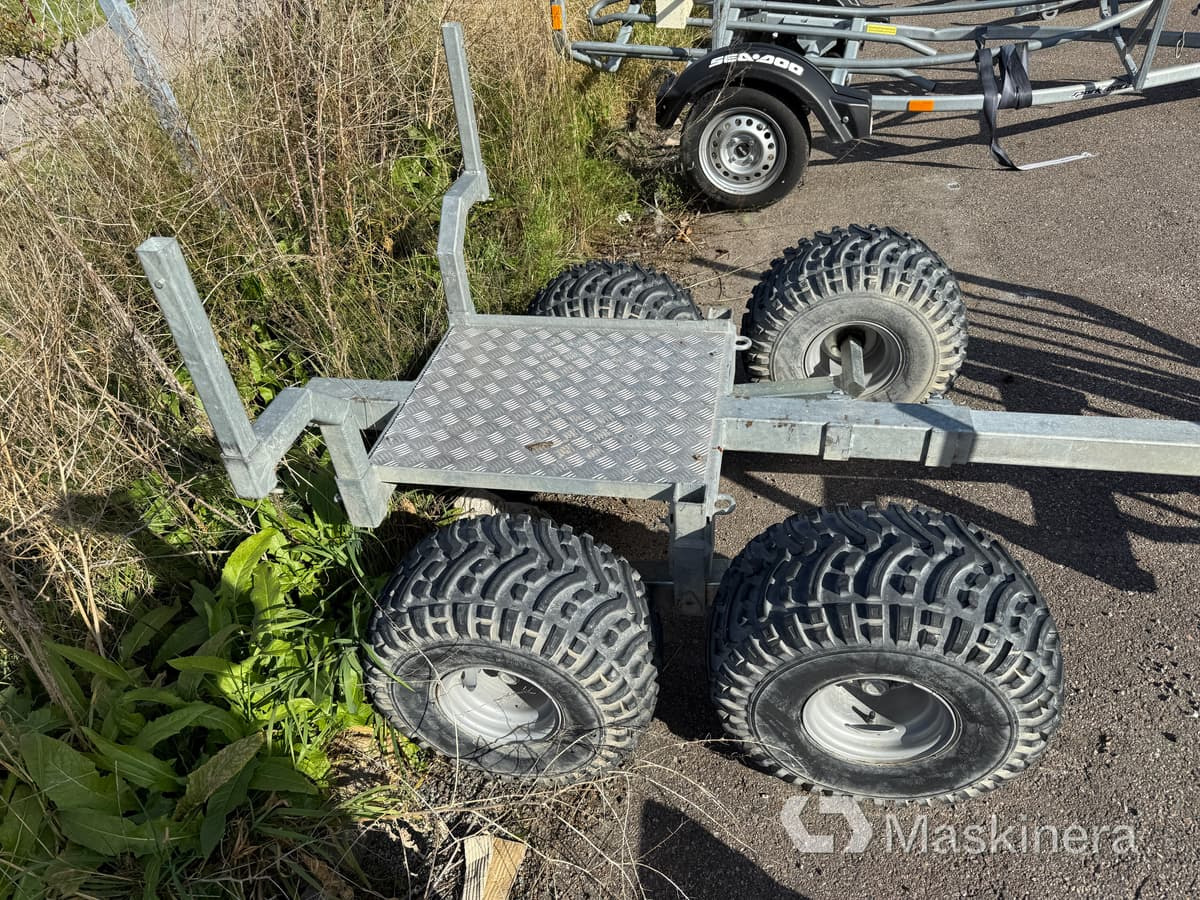 Timmervagn ATV Avestavagnen 1300 kg - مقطورة الغابات: صور 5 Timmervagn ATV Avestavagnen 1300 kg - مقطورة الغابات: صور 5