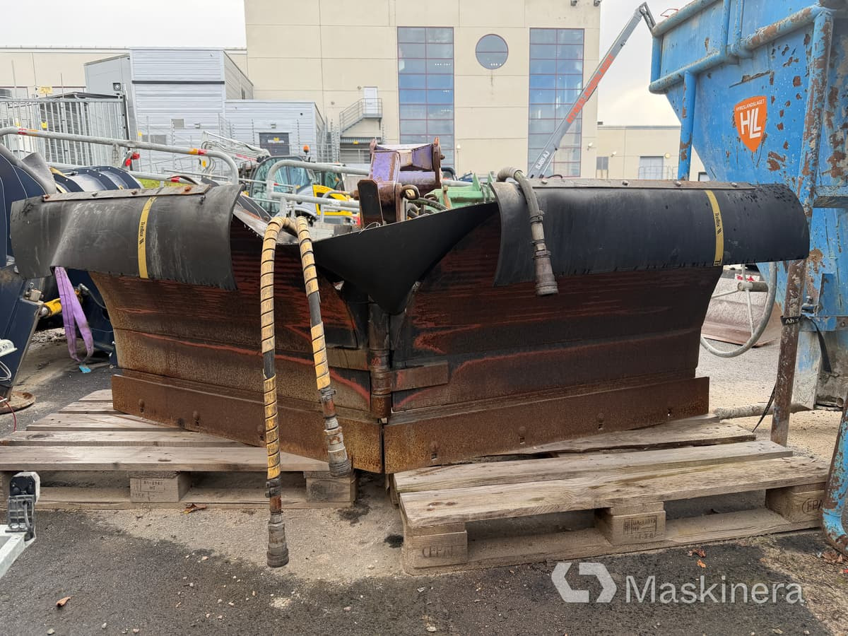 Vikplog Holms KHV-240 Trima fäste - كاسحة ثلوج: صور 5 Vikplog Holms KHV-240 Trima fäste - كاسحة ثلوج: صور 5