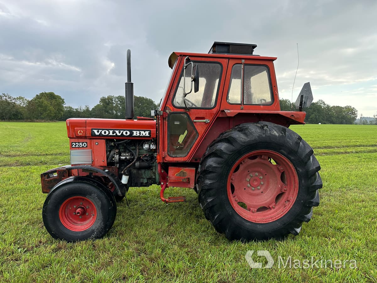 Volvo BM 2250 Traktor Volvo BM 2250 - جرار: صور 2 Volvo BM 2250 Traktor Volvo BM 2250 - جرار: صور 2
